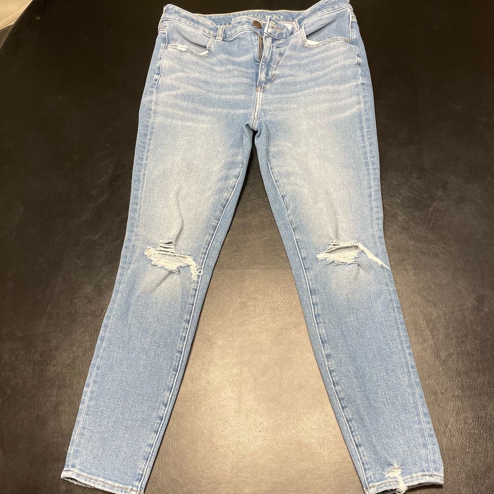 American Eagle The Dream Jean distressed high rise jegging med wash